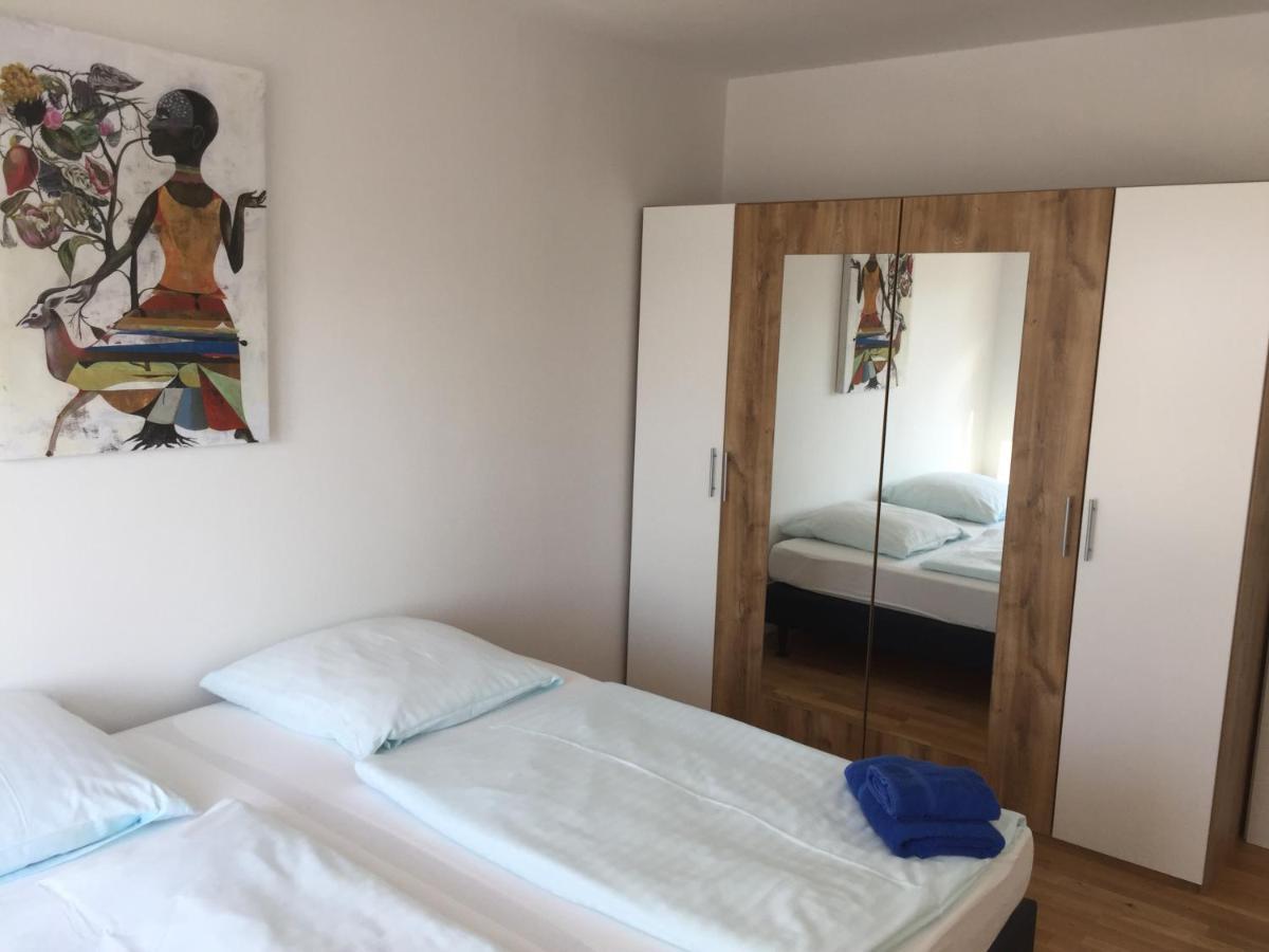 Appartements Am Hafen Zwenkau Exteriör bild