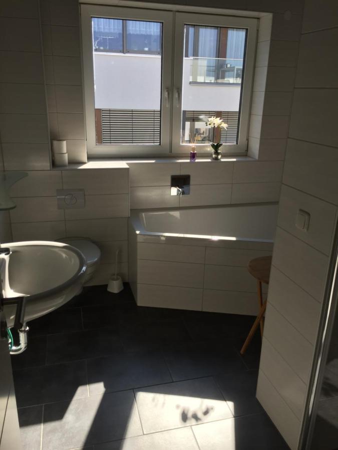 Appartements Am Hafen Zwenkau Exteriör bild