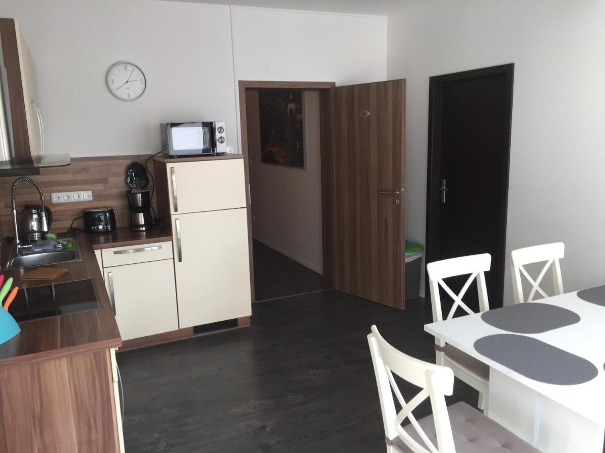 Appartements Am Hafen Zwenkau Exteriör bild
