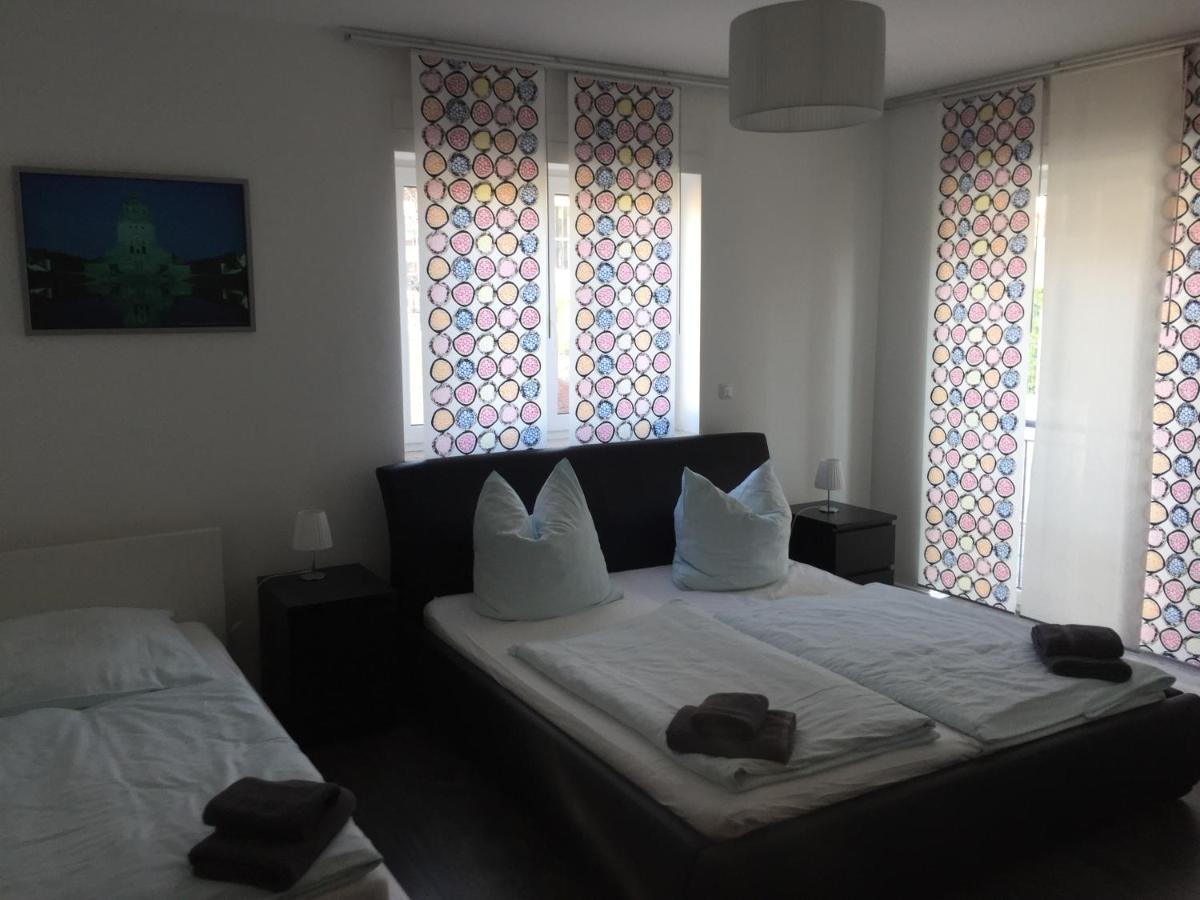 Appartements Am Hafen Zwenkau Exteriör bild