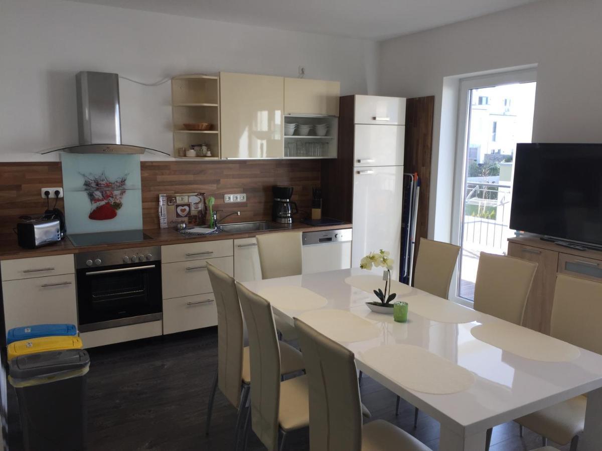 Appartements Am Hafen Zwenkau Exteriör bild