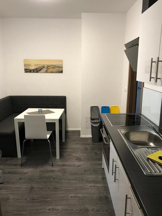 Appartements Am Hafen Zwenkau Exteriör bild