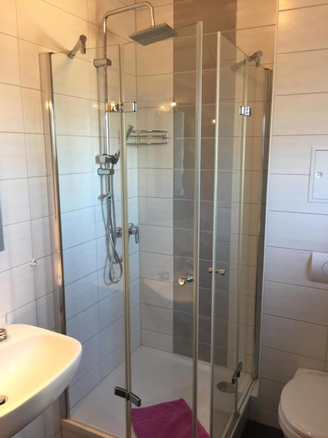 Appartements Am Hafen Zwenkau Exteriör bild