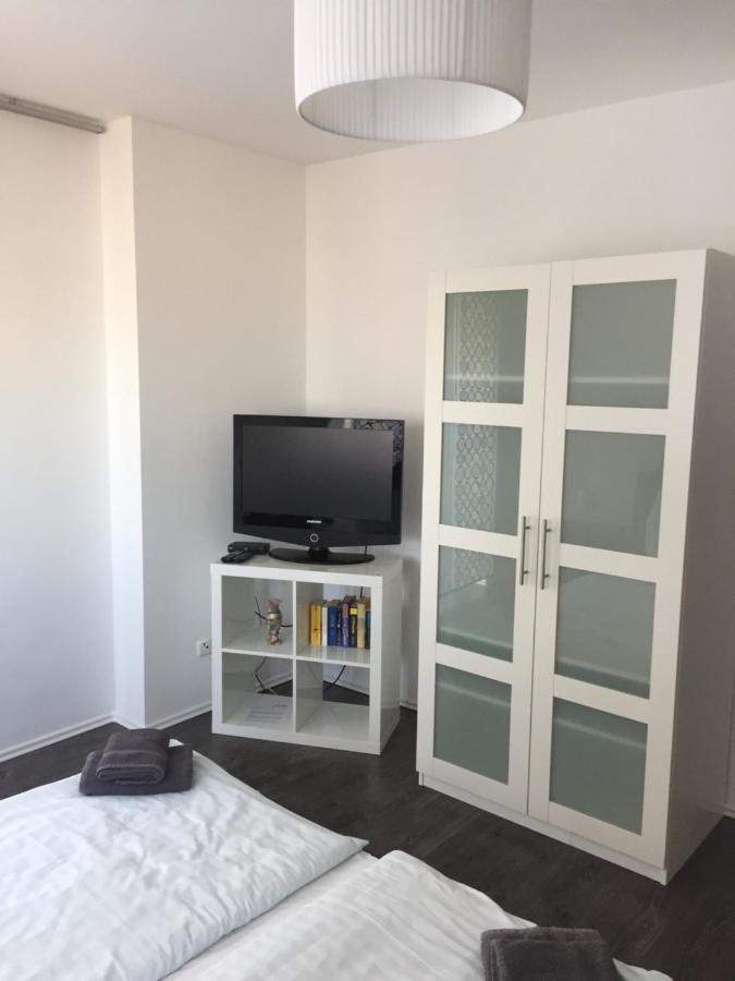 Appartements Am Hafen Zwenkau Exteriör bild