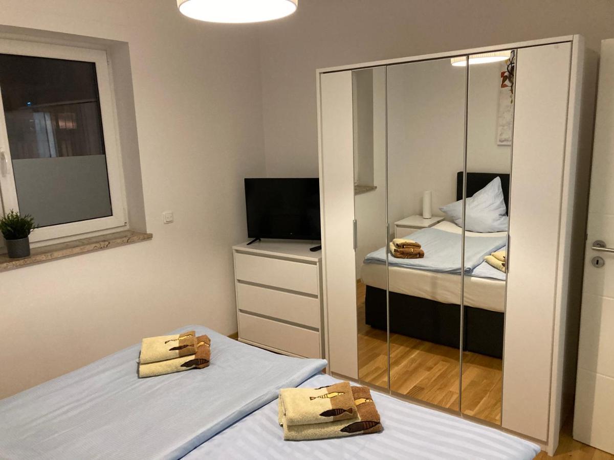 Appartements Am Hafen Zwenkau Exteriör bild